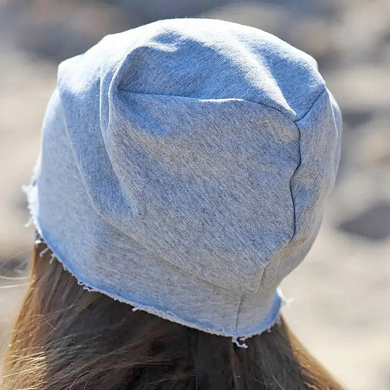 I Need More Space - Sweatshirt Fabric  Women's Beanie - FF